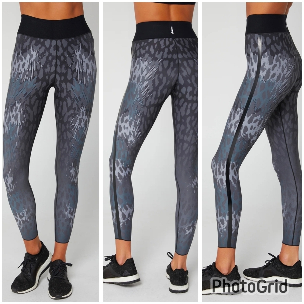 ULTRACOR Black Ocelot Print Leggings Medium NWT